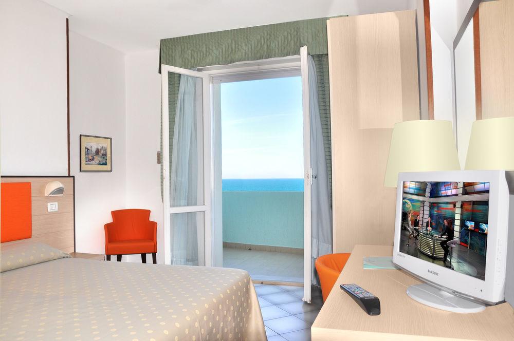 Hotel Losanna Gabicce Mare Εξωτερικό φωτογραφία