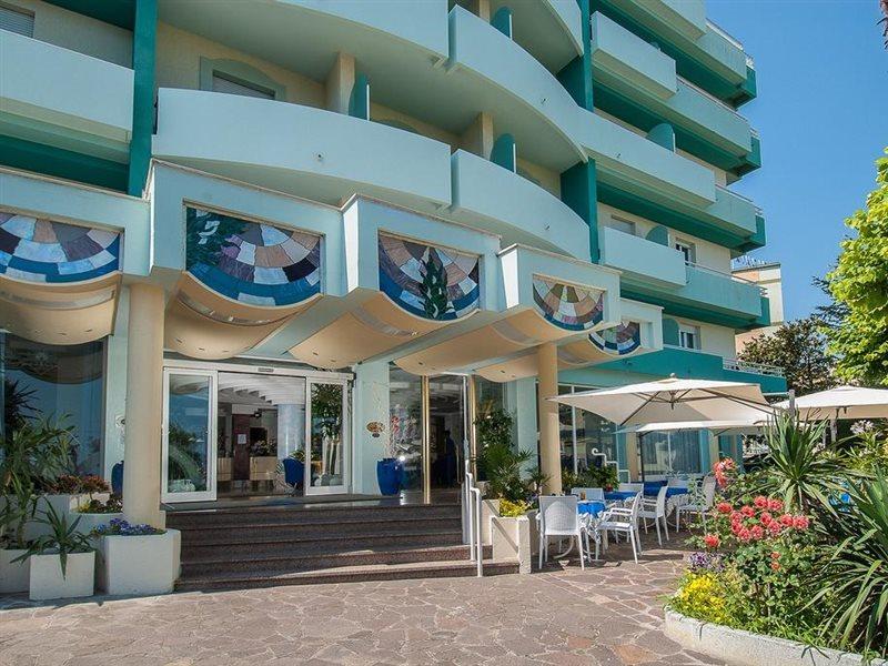 Hotel Losanna Gabicce Mare Εξωτερικό φωτογραφία