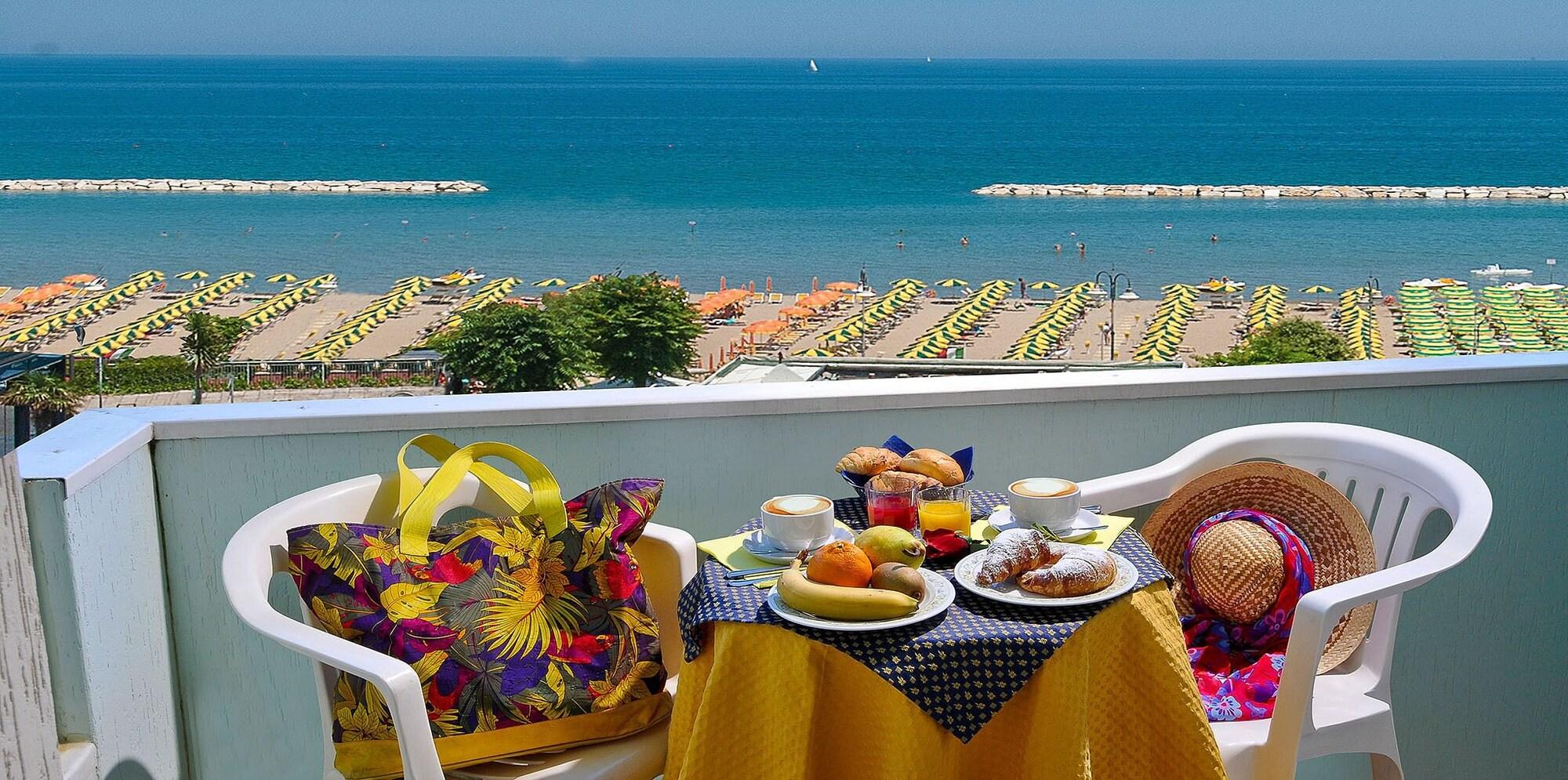Hotel Losanna Gabicce Mare Εξωτερικό φωτογραφία