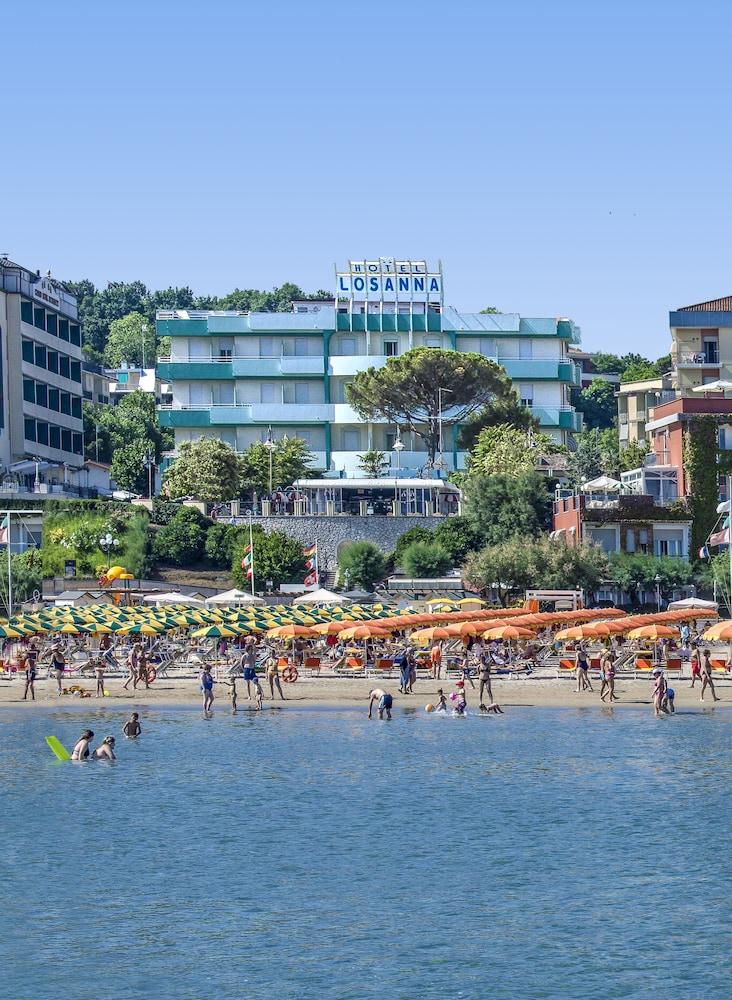 Hotel Losanna Gabicce Mare Εξωτερικό φωτογραφία