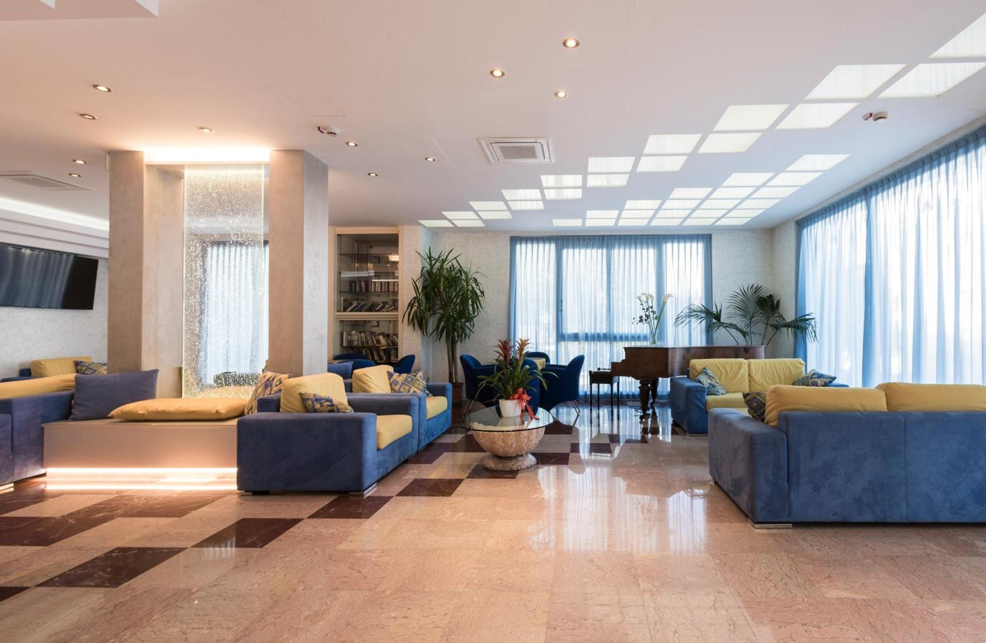 Hotel Losanna Gabicce Mare Εξωτερικό φωτογραφία