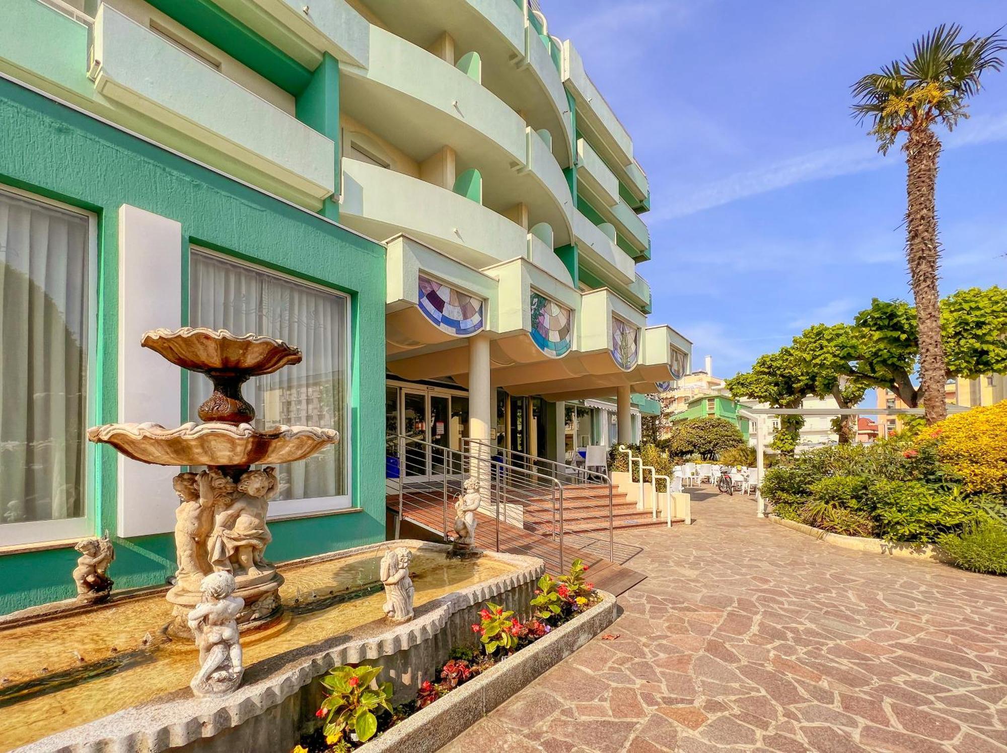 Hotel Losanna Gabicce Mare Εξωτερικό φωτογραφία