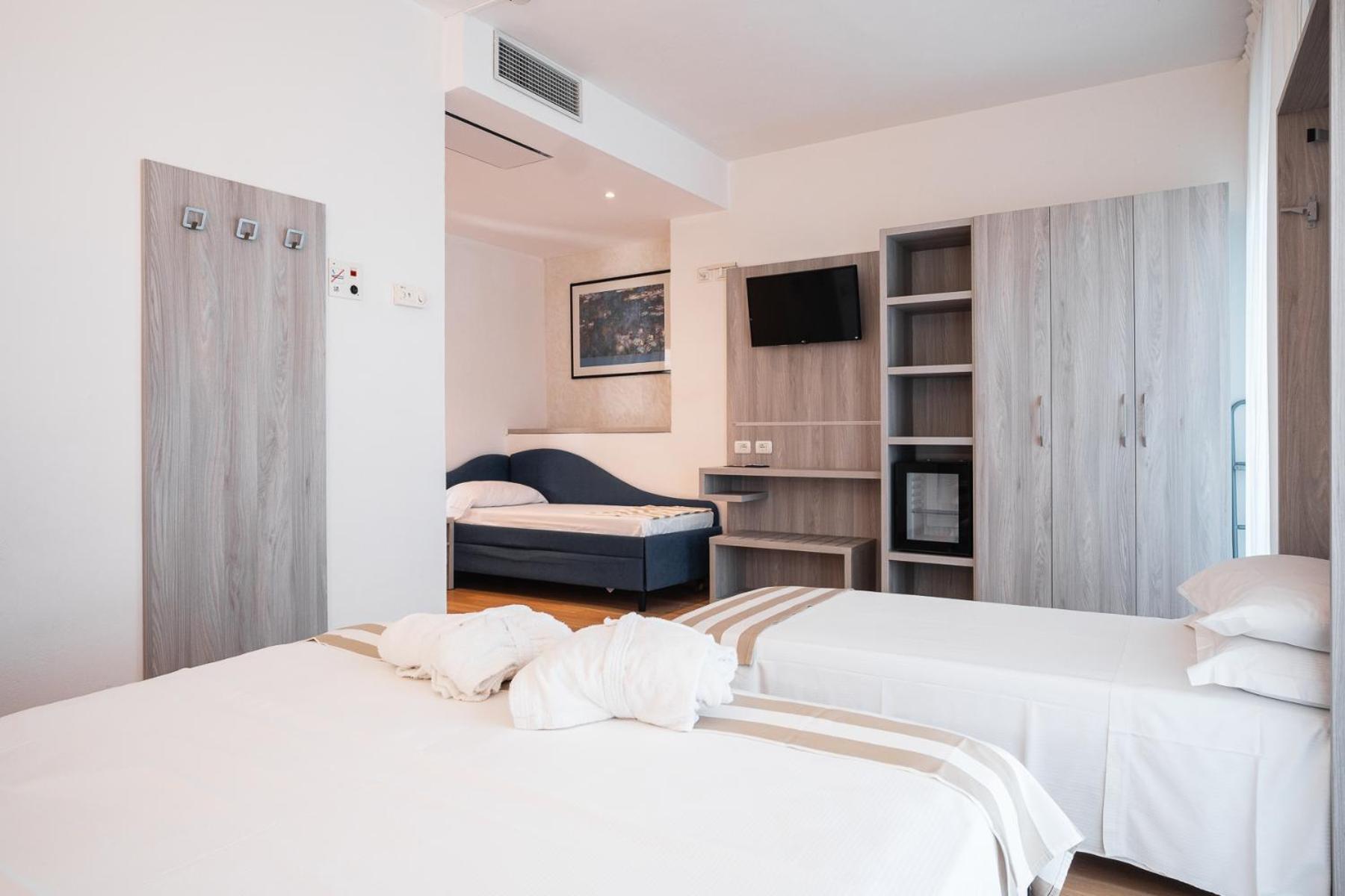 Hotel Losanna Gabicce Mare Εξωτερικό φωτογραφία