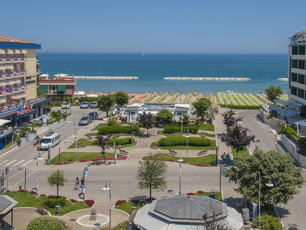 Hotel Losanna Gabicce Mare Εξωτερικό φωτογραφία