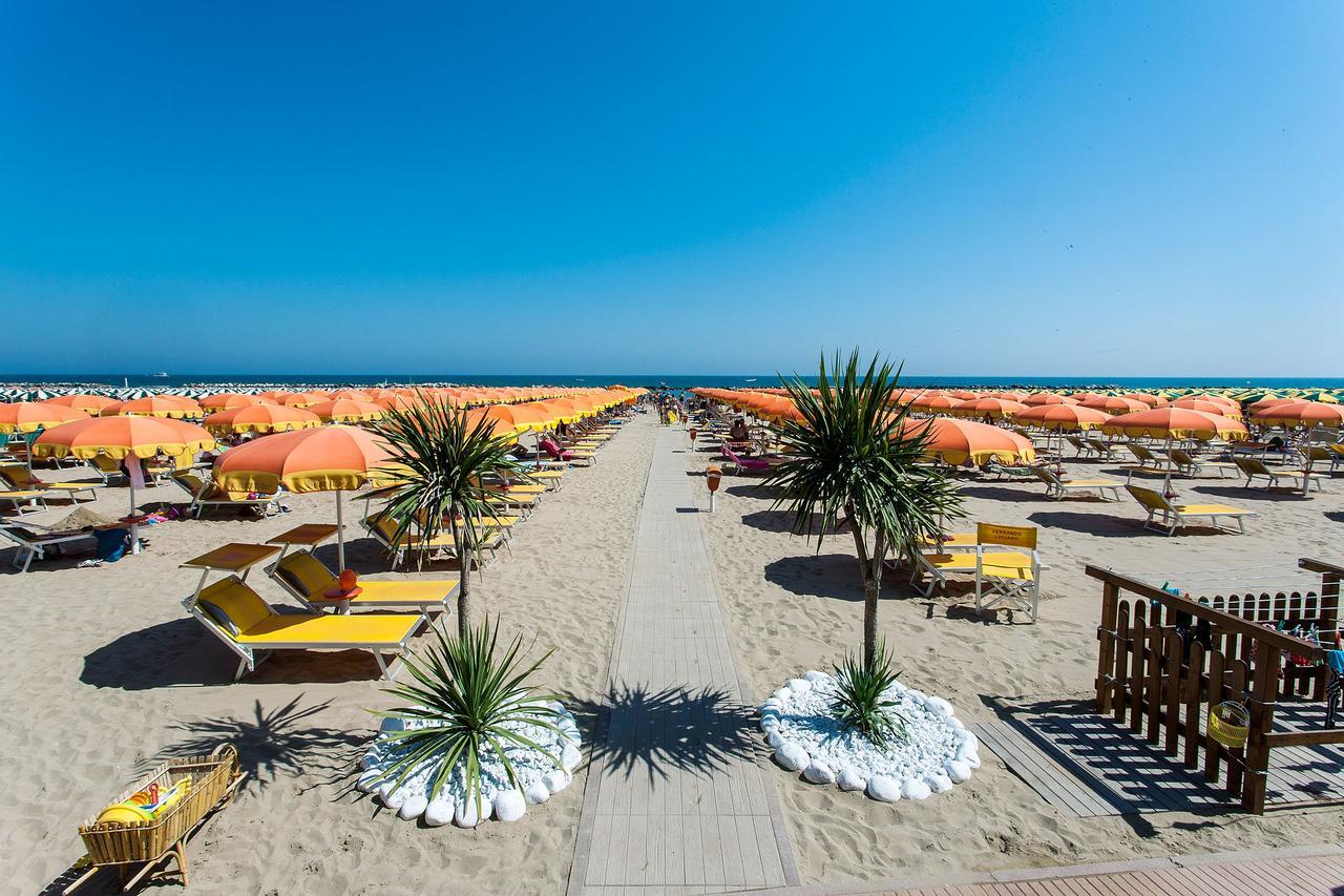 Hotel Losanna Gabicce Mare Εξωτερικό φωτογραφία