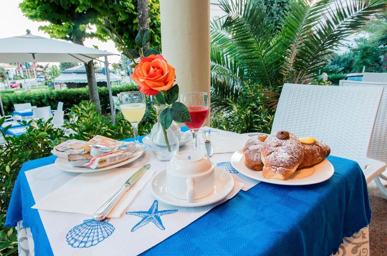 Hotel Losanna Gabicce Mare Εξωτερικό φωτογραφία