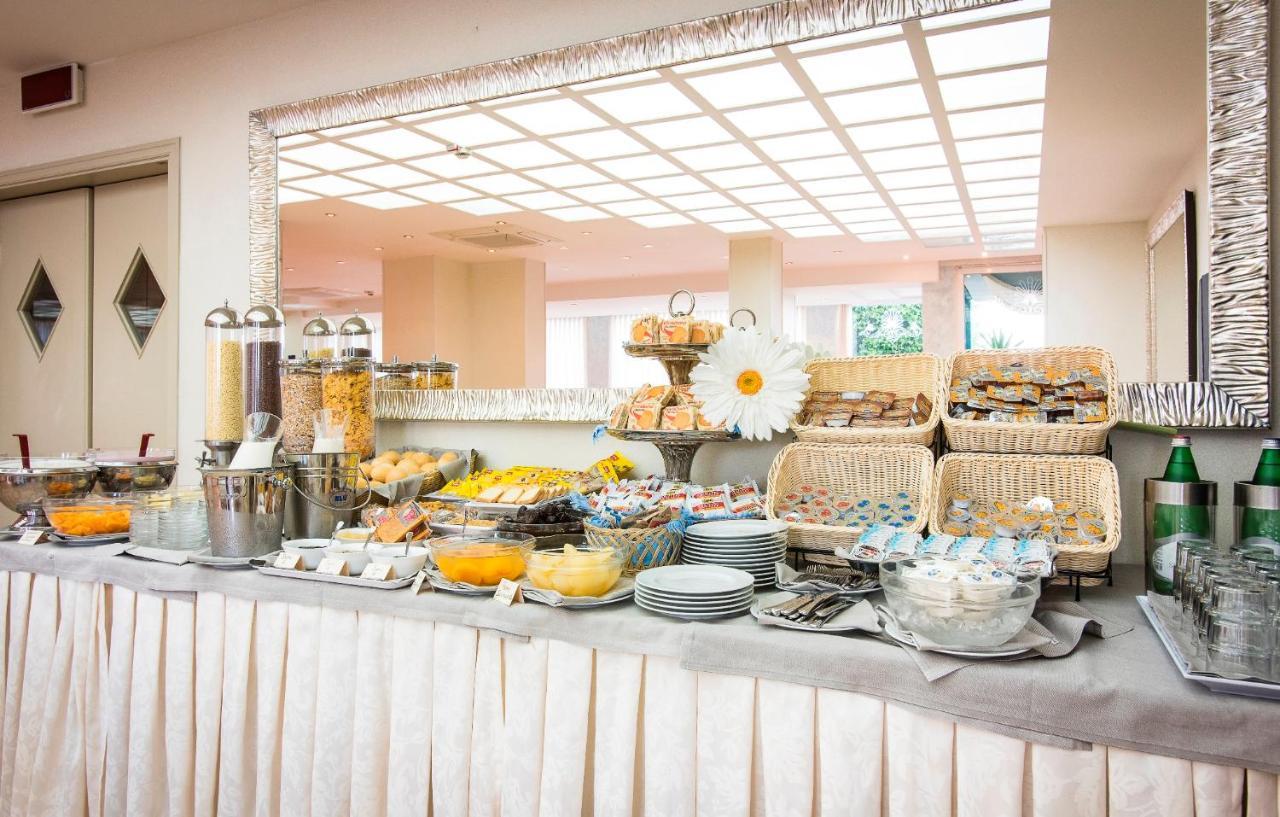 Hotel Losanna Gabicce Mare Εξωτερικό φωτογραφία